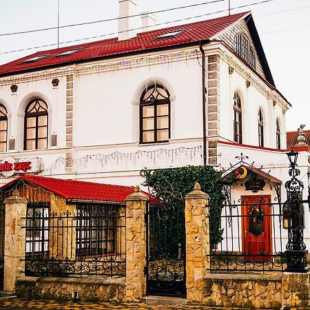 Antique House Hotel 두브노 외부 사진