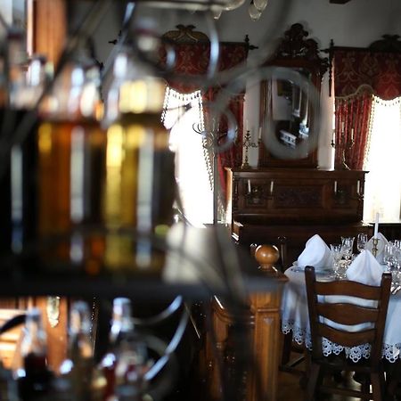 Antique House Hotel 두브노 외부 사진