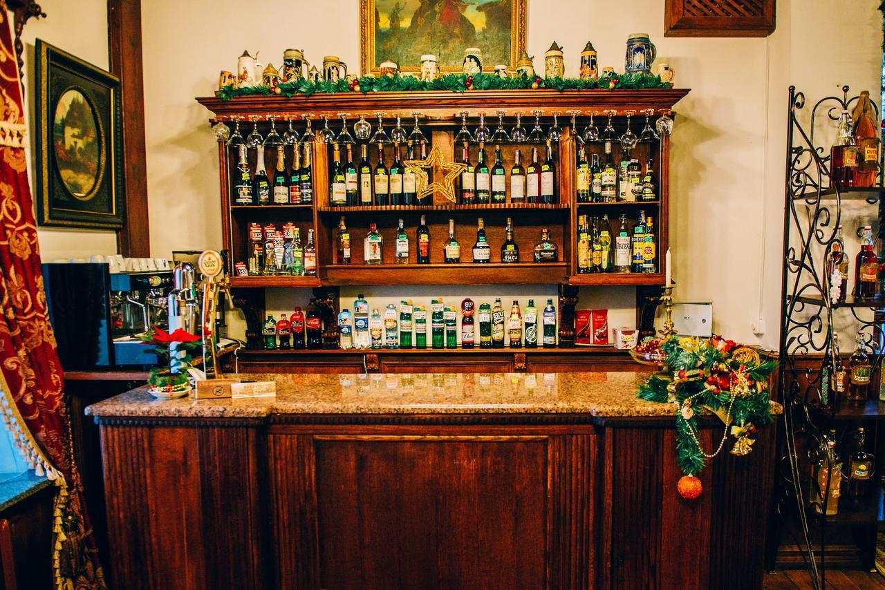 Antique House Hotel 두브노 외부 사진